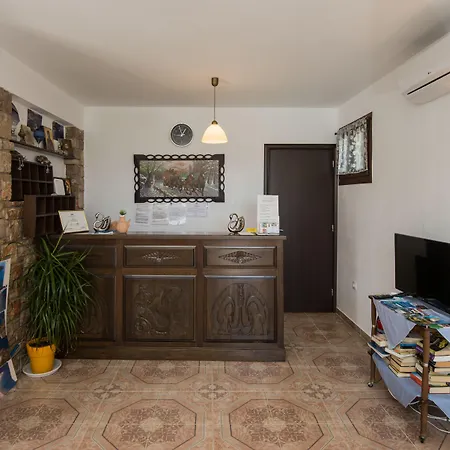 Marilena Apartahotel 3*