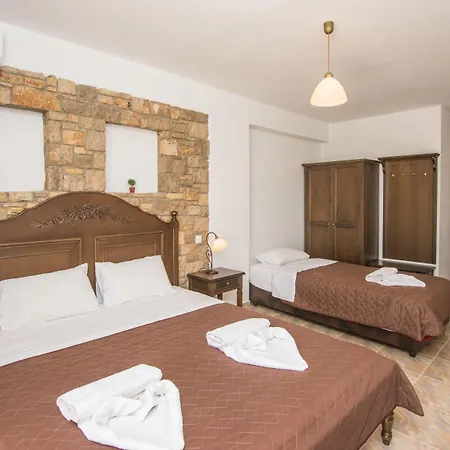 Apartahotel Marilena 3*