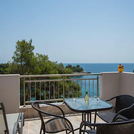 Marilena Apartahotel Patitiri