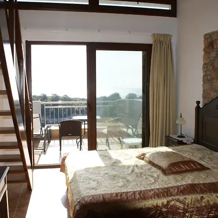 Marilena Apartahotel 3*